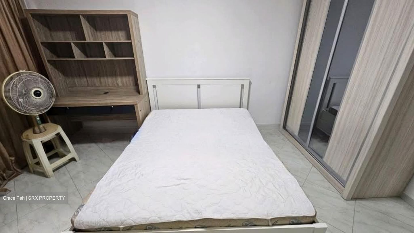 Blk 240 Yishun Ring Road (Yishun), HDB 5 Rooms #546695551